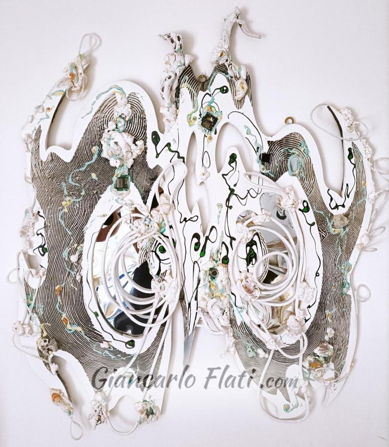 Ipermaschera immaginaria di Mabits 1, 2019